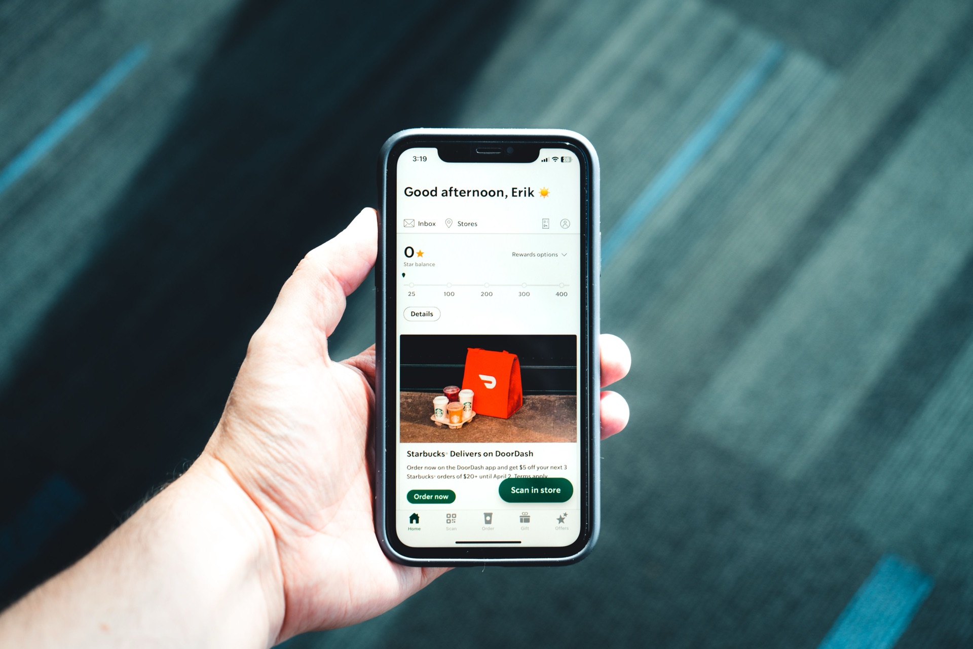 Gestire vendite e comunicazione con i clienti su WhatsApp